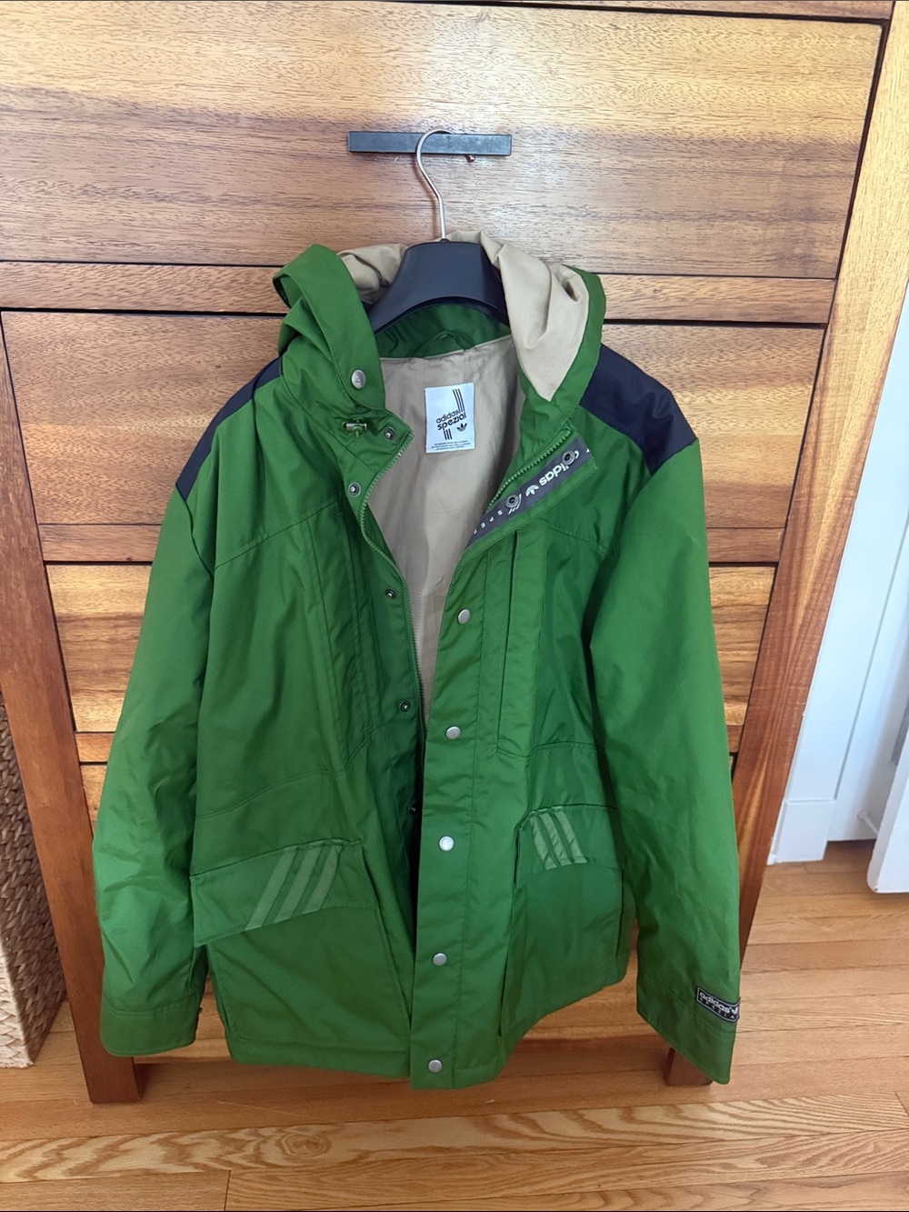 adidas Men's Green Hooded Ski Jacket with Black Shoulder Accents